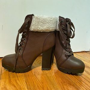 NEW Chunky heel lace up combat boots with faux fur